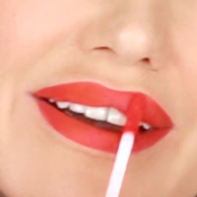 Now, do the same for the top lip, applying from the centre outwards