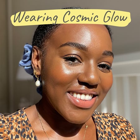 It looks gorgeous on my cheekbones and décolletage!